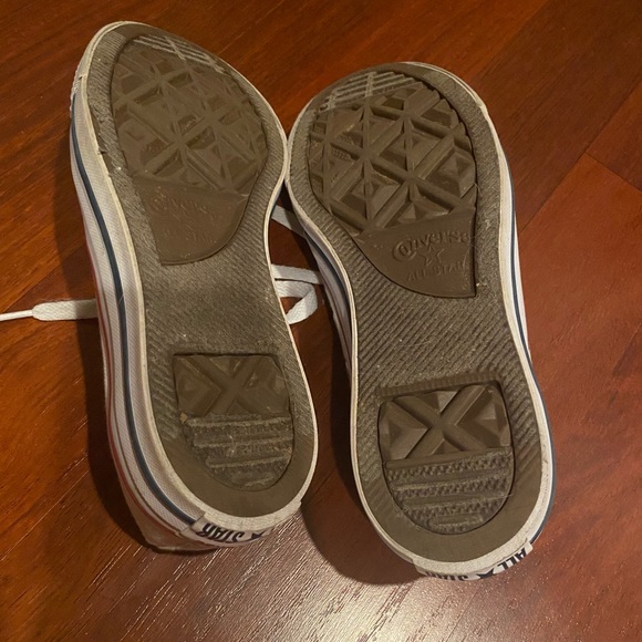 Women’s White All-Star Converse Size 6.5 - Picture 2 of 6